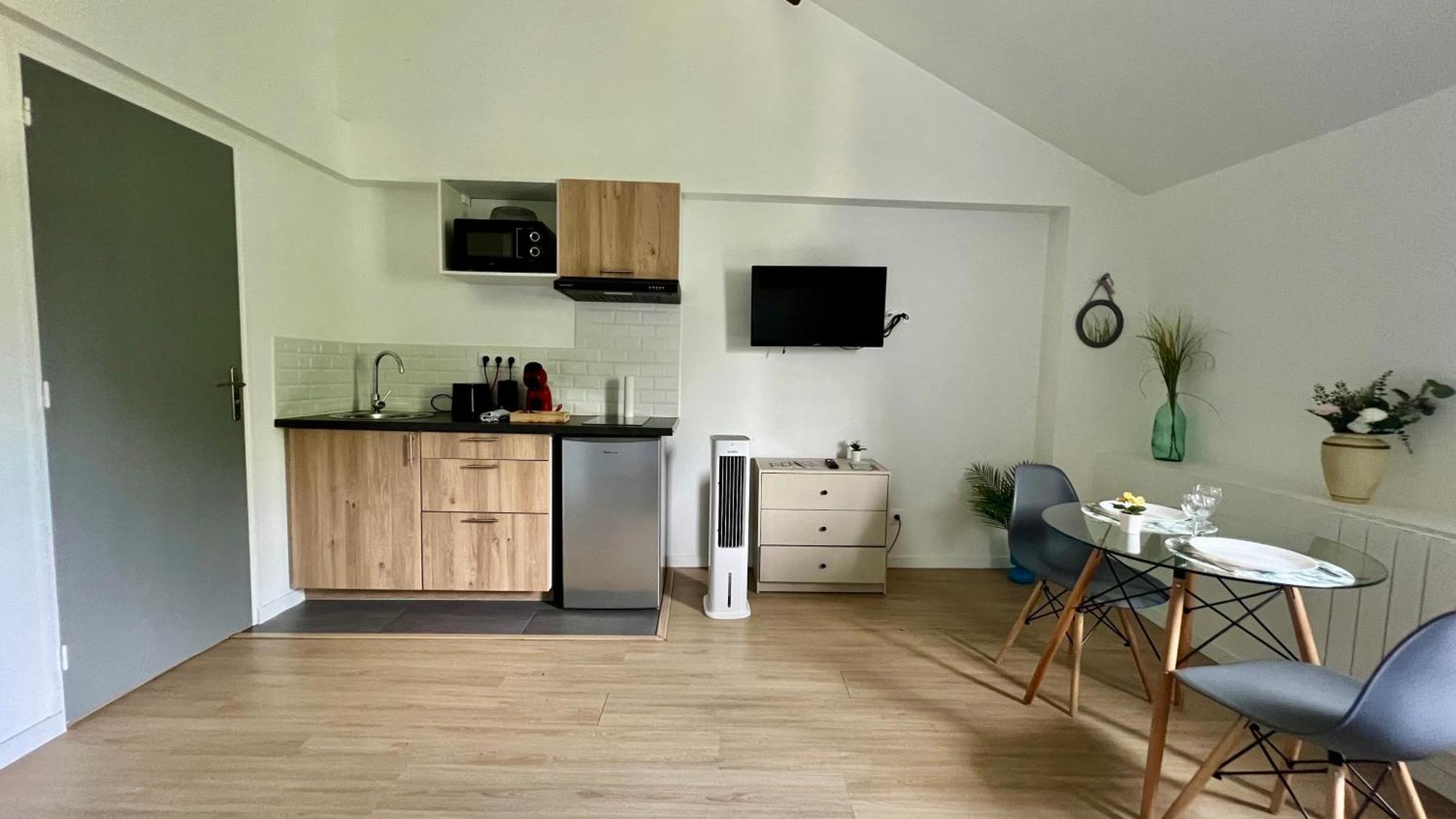 Studios Cozy Proche Gare Tgv 샤틀레로 외부 사진