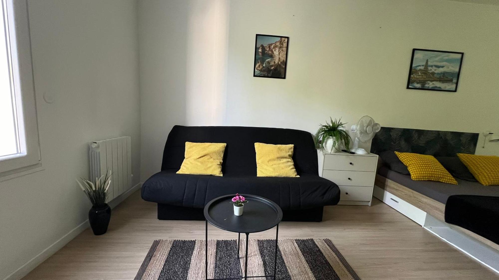 Studios Cozy Proche Gare Tgv 샤틀레로 외부 사진
