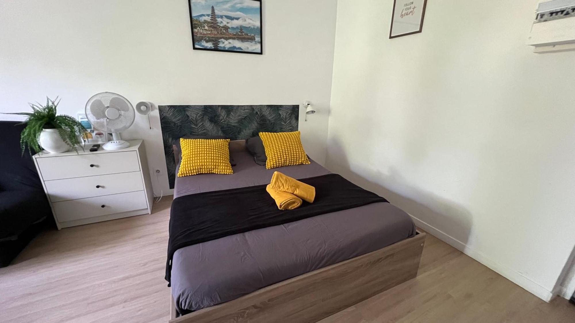 Studios Cozy Proche Gare Tgv 샤틀레로 외부 사진