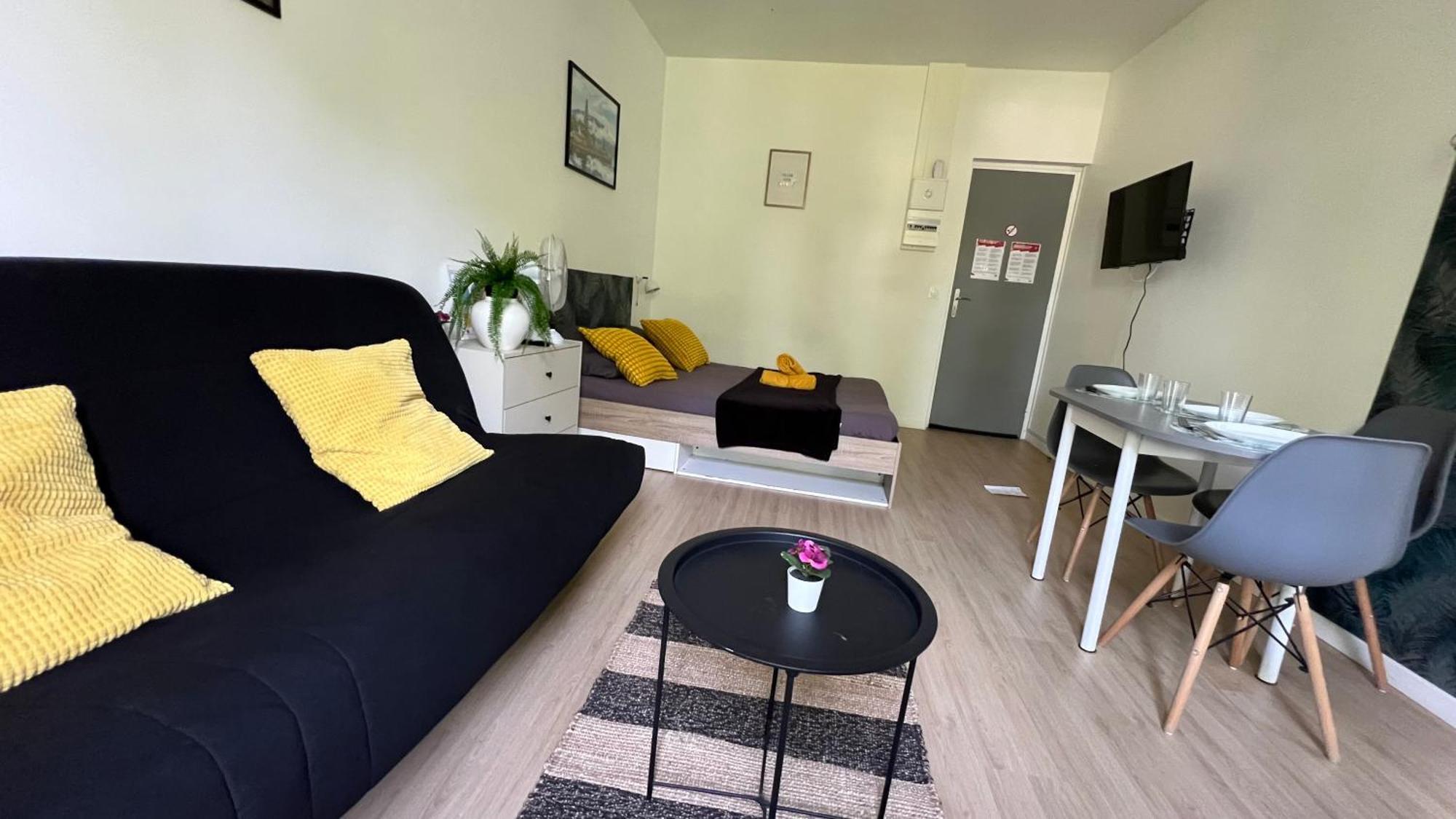 Studios Cozy Proche Gare Tgv 샤틀레로 외부 사진