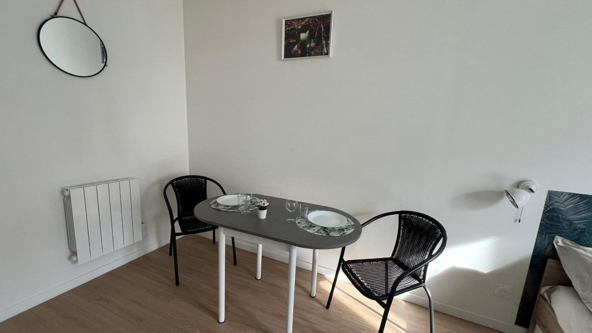Studios Cozy Proche Gare Tgv 샤틀레로 외부 사진